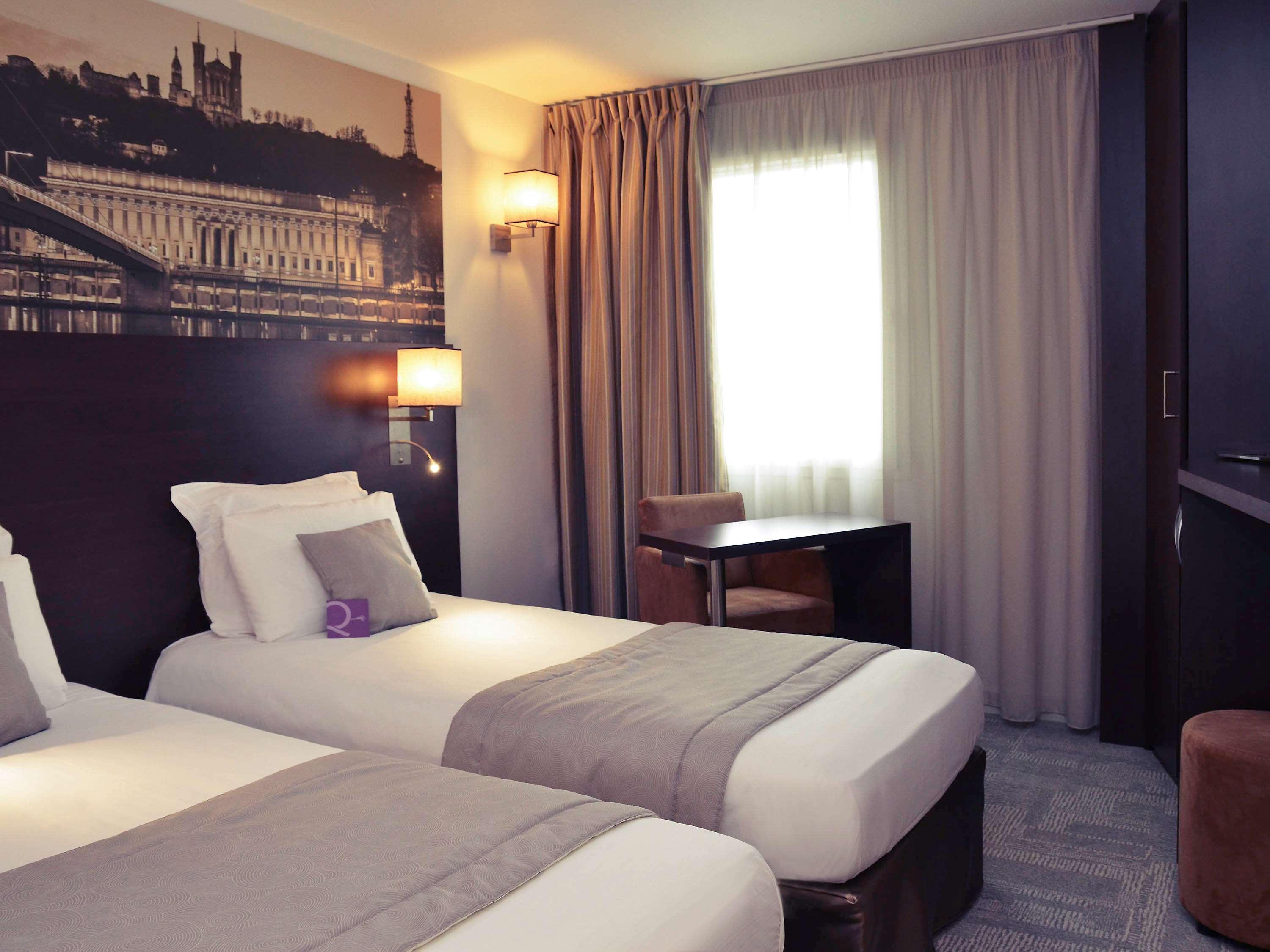 Mercure Lyon Est Chaponnay Esterno foto