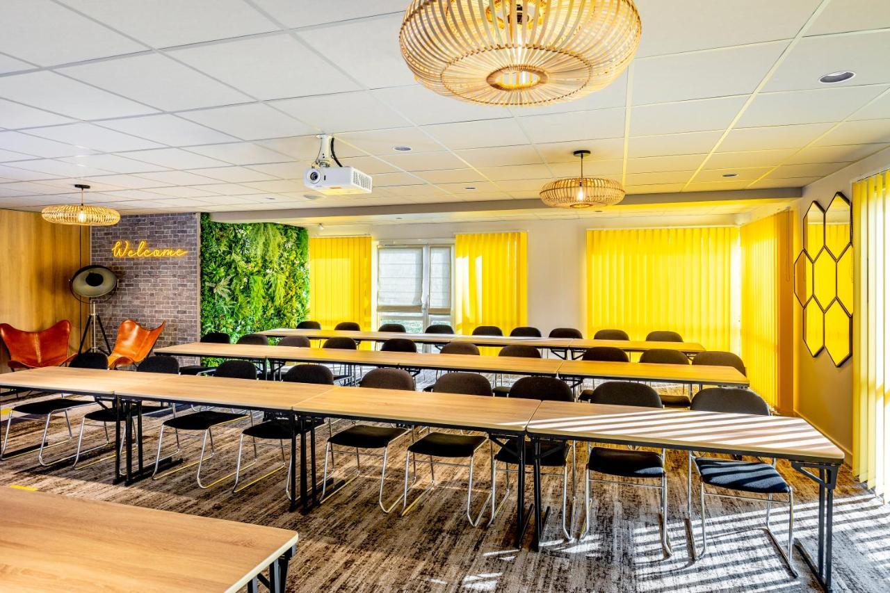 Mercure Lyon Est Chaponnay Esterno foto