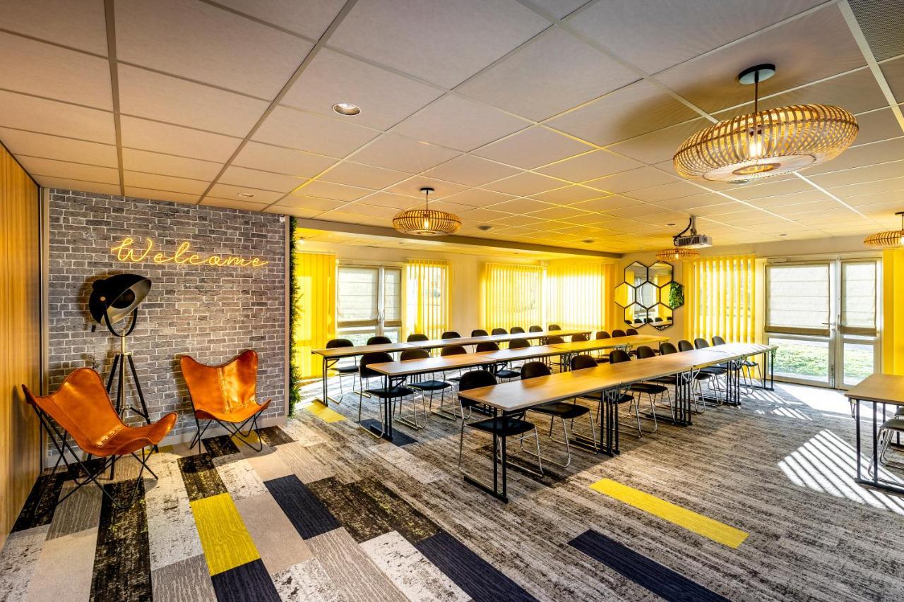 Mercure Lyon Est Chaponnay Esterno foto