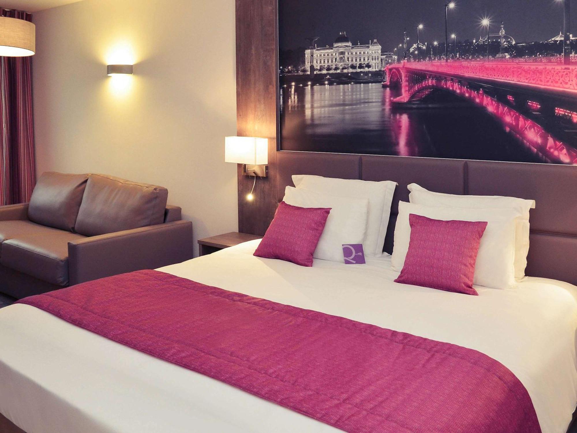 Mercure Lyon Est Chaponnay Esterno foto