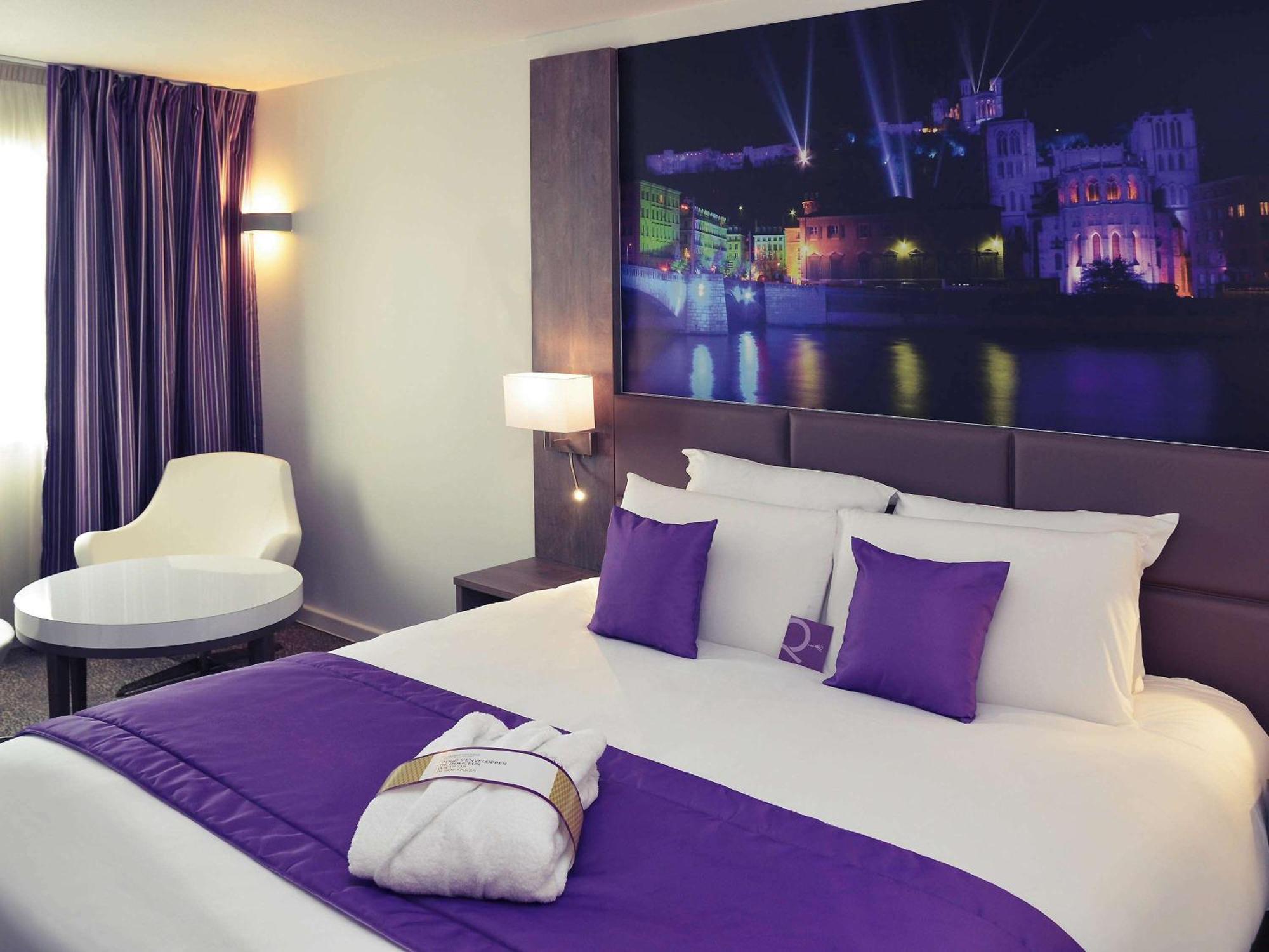 Mercure Lyon Est Chaponnay Esterno foto